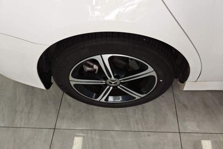 Used Mercedes-Benz A-Class 2022 Revised Version A 200 L Sport Sedan Fashionable Style
