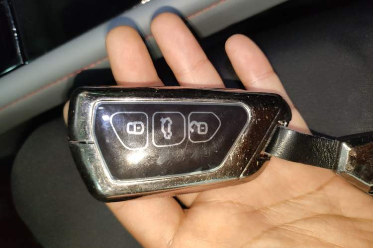 Used Volkswagen Teramont X 2022 330TSI Two-Wheel-Drive Luxury Edition
