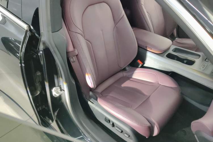 Used Nio ET5T 2024 75kWh Touring
