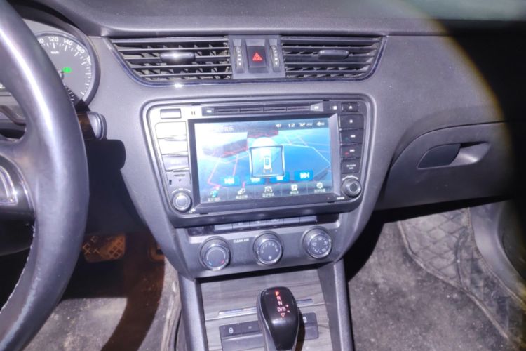 Used Skoda Octavia 2016 1.6L Automatic Smart Drive Edition