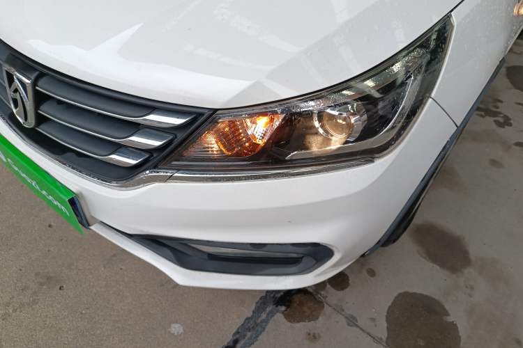 Used Baojun 310W 2017 1.5L Manual Comfort Model China V Standard