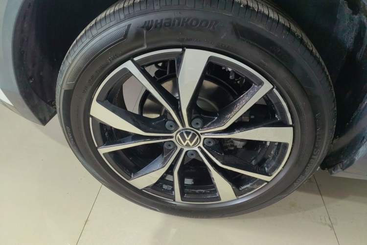 Used Volkswagen T-ROC 2024 300TSI DSG Two-Wheel-Drive Chen Guang Edition
