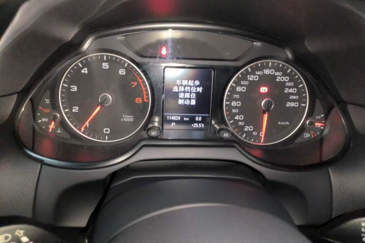 Used Audi Q5 2017 40 TFSI Comfort Model
