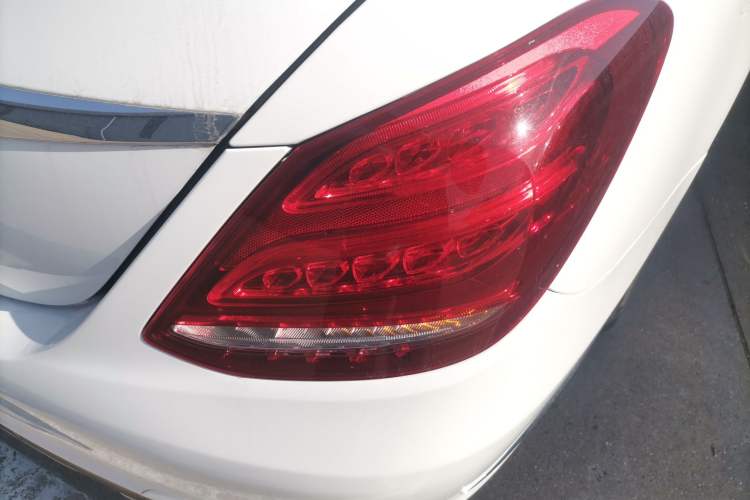 Used Mercedes-Benz C-Class 2015 Facelift C 180 L