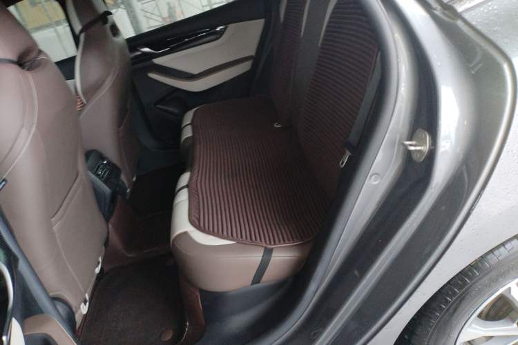 Used BYD Qin PLUS 2024 HONOR Edition DM-i 55KM Leading Model
