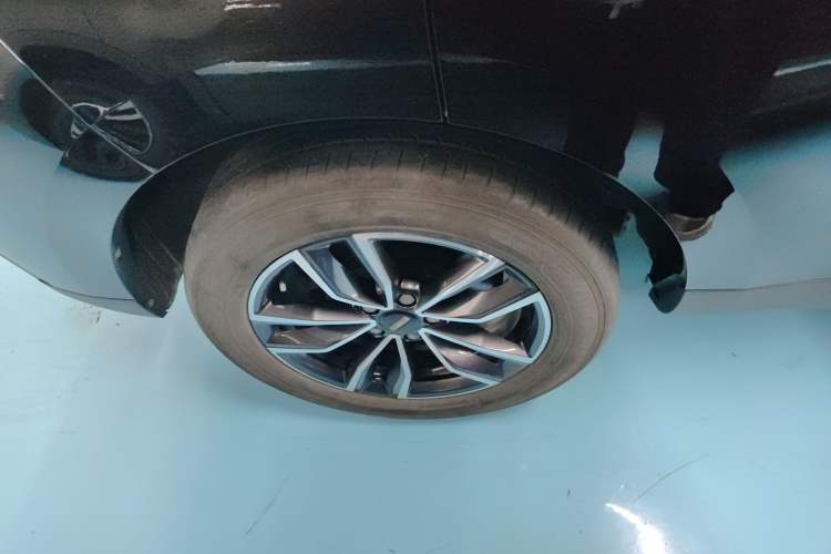 Used Wey VV5 2021 1.5T Two-Wheel Drive Color Pioneer
