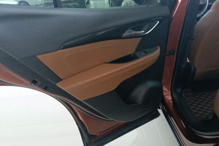 Used Buick Envision 2020 Encore S 652T Four-Wheel Drive Luxury Model
