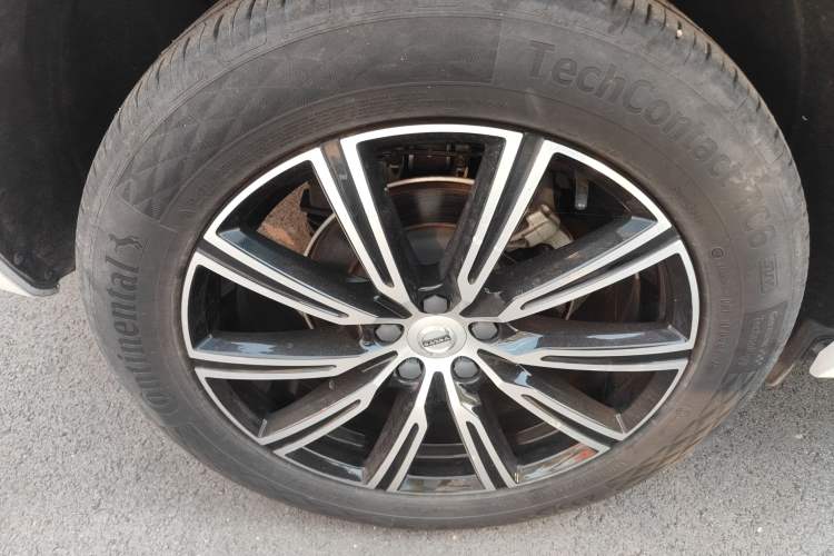 Used Volvo XC60 2021 T5 4x4 Smart Luxury Edition
