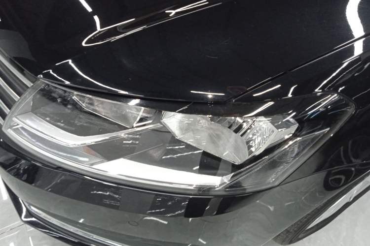 Used Volkswagen Lavida 2017 1.6L Automatic Comfort Edition
