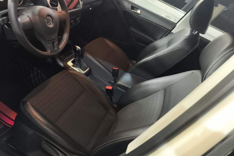 Used Volkswagen Tiguan 2016 280TSI Automatic Two-Wheel-Drive Silk Road Style Edition