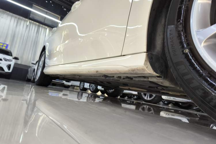 Used Mercedes-Benz A-Class 2021 A 200 L Sport Sedan Fashion Model
