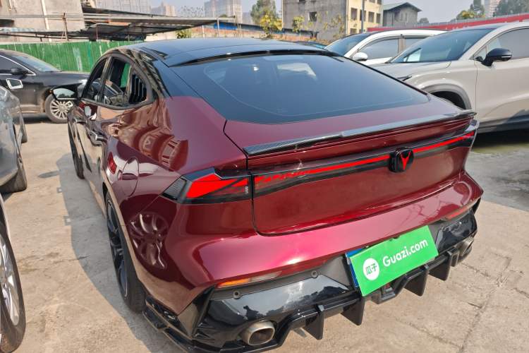 Used Changan UNI-V 2022 1.5T Prestige Version
