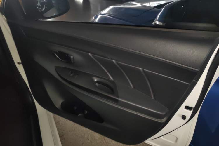 Used Toyota YARiS L 2020 1.5L CVT Leading Edition
