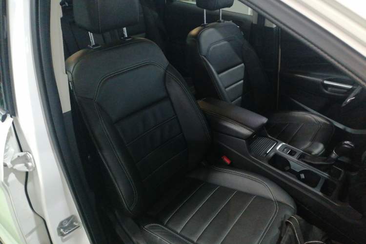 Used Ford Kuga 2017 EcoBoost 180 Two-Wheel-Drive Platinum Edition