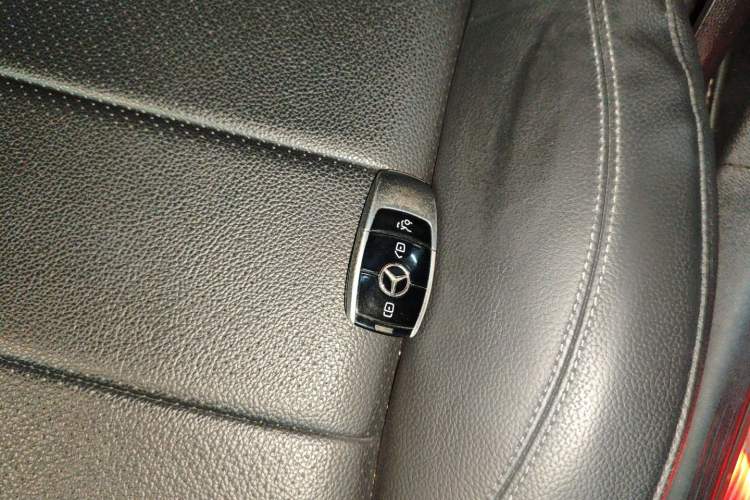 Used Mercedes-Benz E-Class 2018 E 300 L Sporty and Stylish Model
