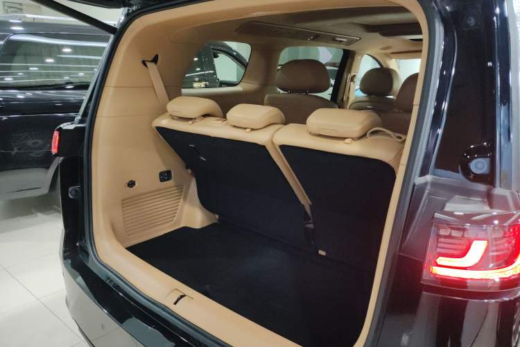 Used VOYAH Dream 2025 PHEV Four-Wheel-Drive Flagship Kunpeng Edition