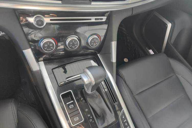 Used Haval H7 2017 Red-Label H7L 2.0T Automatic Prestige Model