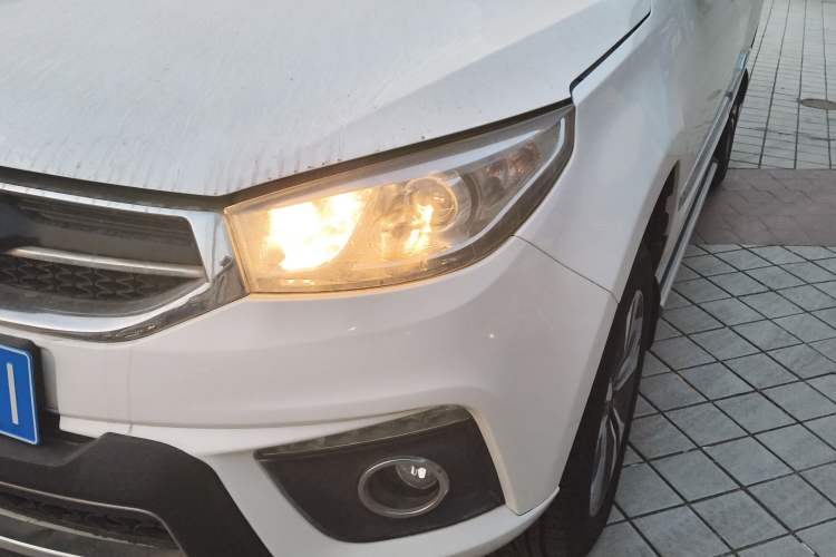 Used Chery Tiggo 3 2015 1.6L Manual Zhishang Commemorative Edition