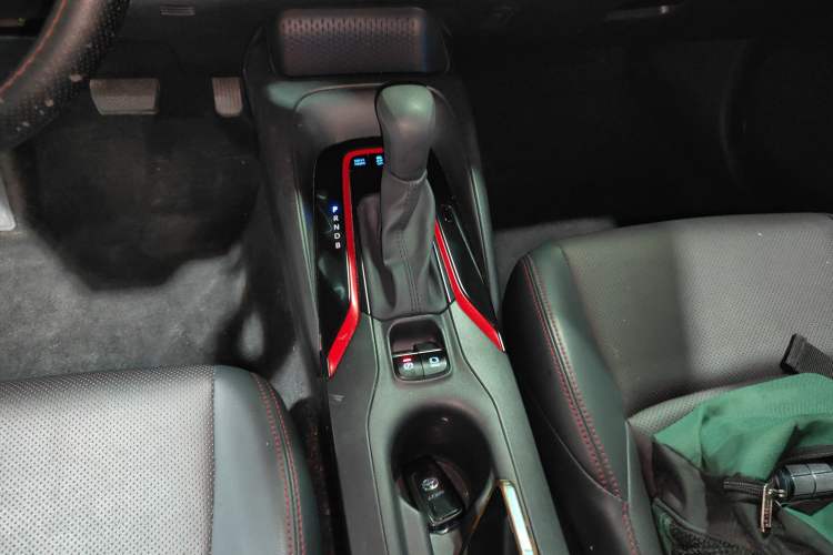 Used Toyota Levin 2021 Dual-Motor 1.8H E-CVT Sport Edition
