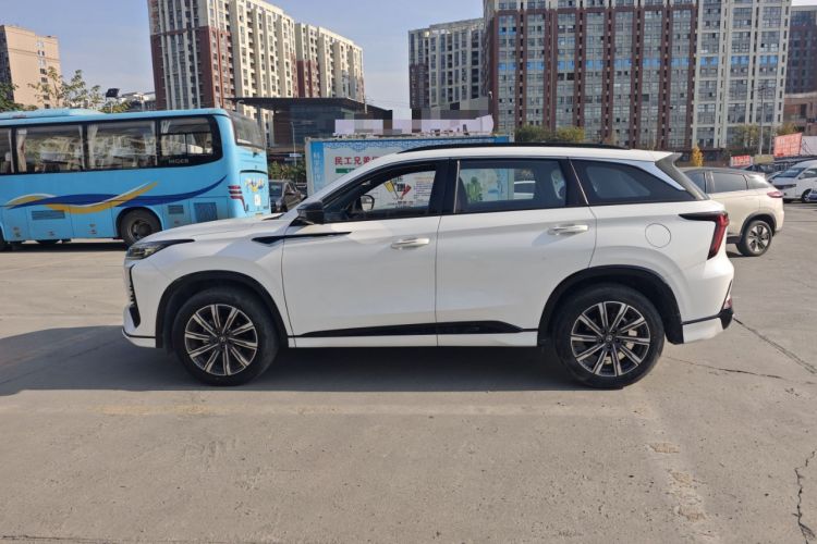 Used Changan CS75 PLUS 2024 3rd Generation Champion Edition 1.5T Intelligent Drive Dynamic Model
