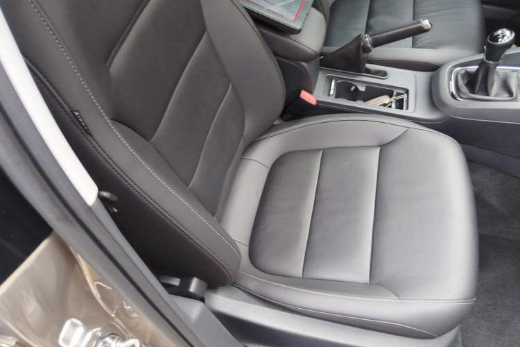 Used Volkswagen Sagitar 2018 1.6L Manual Comfort Model