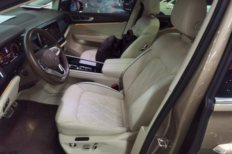 Used Volkswagen Viloran 2022 380TSI Prestige Edition