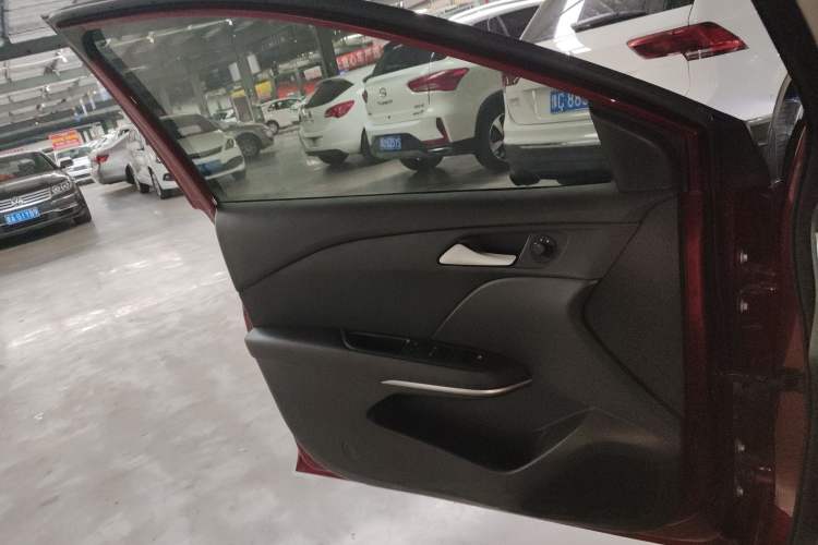 Used Chevrolet Monza 2020 Light Hybrid Redline 320T Dual-Clutch Joyful Edition
