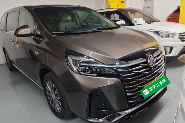 Used Buick GL8 2023 Land Executive Class 652T Luxury Model
