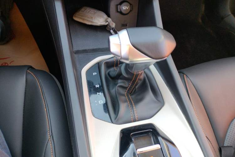 Used Dongfeng Aeolus Yixuan 2023 Mach Edition 1.5L Automatic Chasing Shadow Version
