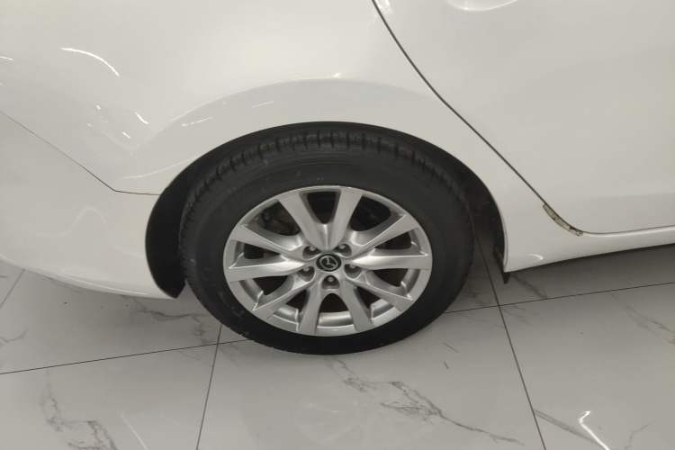 Used Mazda Atenza 2014 2.0L Blue Sky Luxury Edition
