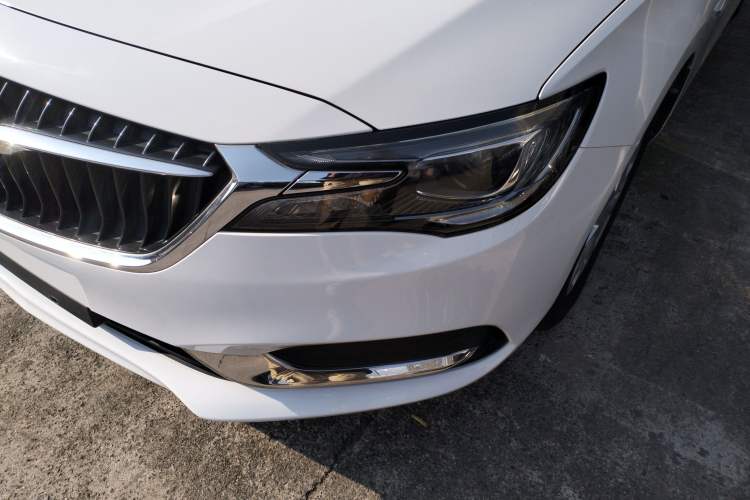 Used Buick GL6 2018 18T 6-Seater Elite Model
