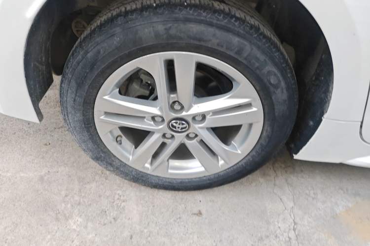 Used Toyota Levin 2021 Dual-Motor 1.8H E-CVT Leading Edition
