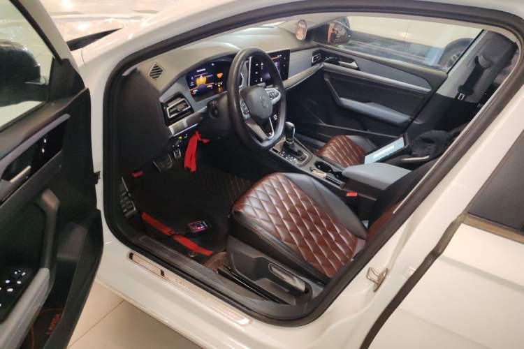 Used Volkswagen Lavida 2023 300TSI DSG Full-Comfort Edition
