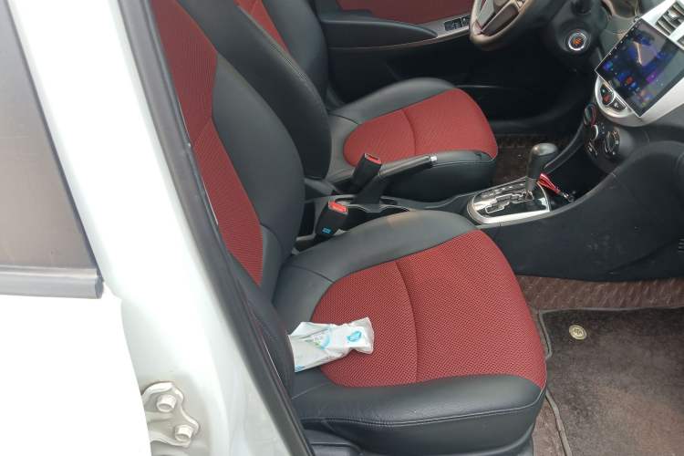 Used Hyundai Verna Ray 2014 1.4L Automatic GLX