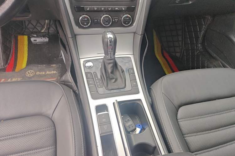 Used Volkswagen Passat 2015 1.8TSI DSG Prestige Edition
