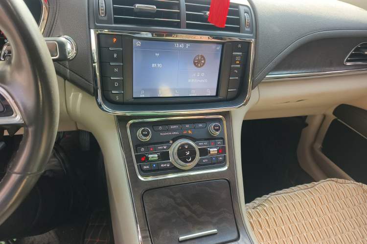 Used Lincoln Continental 2019 2.0T Two-Wheel Drive Luxury Edition China VI Standard