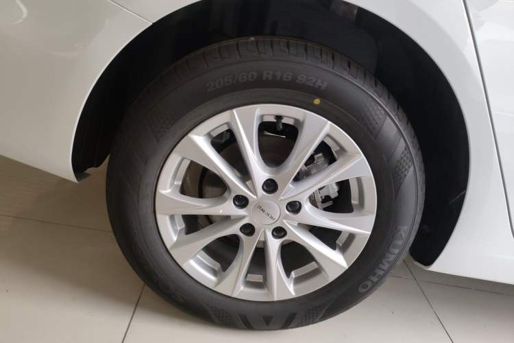 Used Roewe i5 2023 1.5L CVT Luxury Edition
