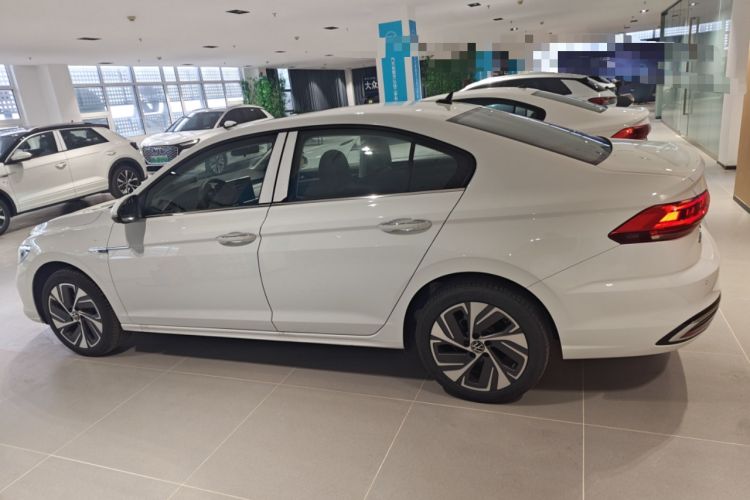 Used Volkswagen Bora 2024 300TSI DSG Prestige Edition
