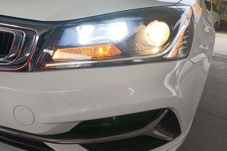 Used Geely Auto Emgrand 2019 Leading Edition 1.5L Manual Luxury Model China VI Standard
