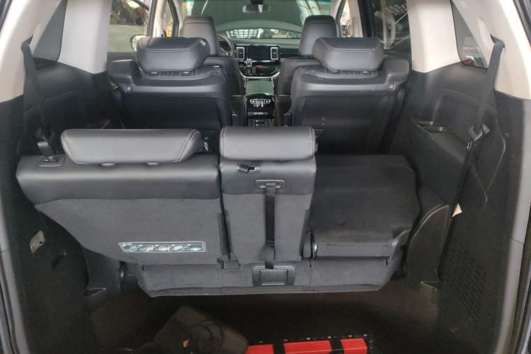 Used Honda Elysion 2019 2.0L Hybrid Luxury Edition
