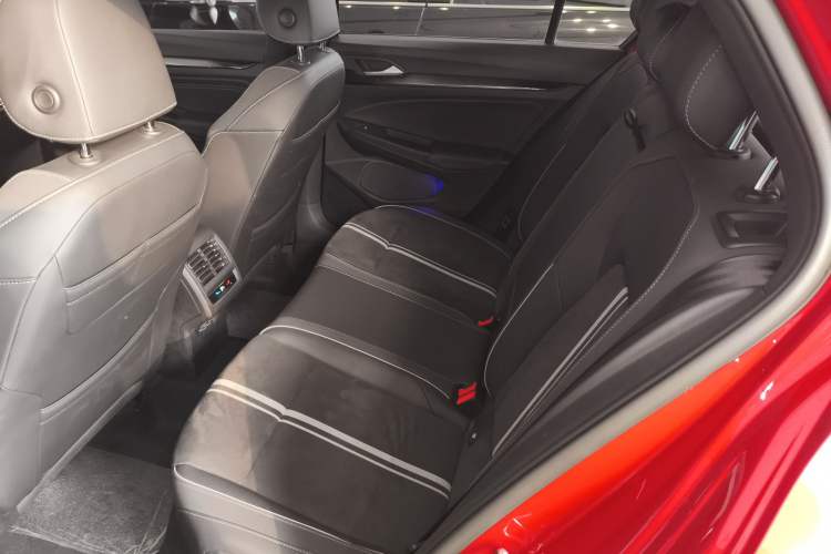 Used Volkswagen Golf 2021 280TSI DSG R-Line
