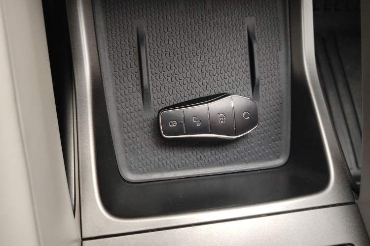 Used BYD Yuan UP 2024 401KM Leading Edition
