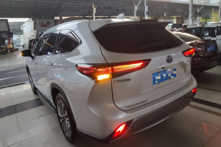 Used Toyota Highlander 2022 Dual-Engine 2.5L Four-Wheel Drive Prestige Version 7 Seats
