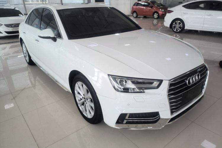 Used Audi A4L 2019 40 TFSI Ambition China VI
