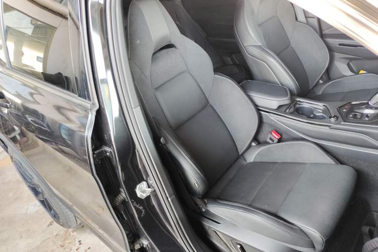 Used Lynk & Co 01 2021 2.0TD Four-Wheel Drive Dark Night Edition