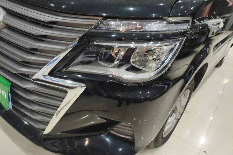 Used FORTHING Lingzhi 2023 M5L 1.6L Base Model 7 Seats
