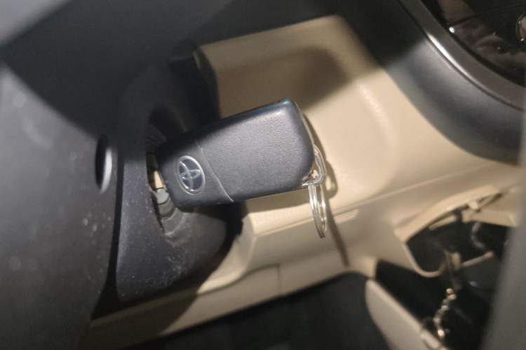 Used Toyota Camry 2018 2.0E Elite Edition
