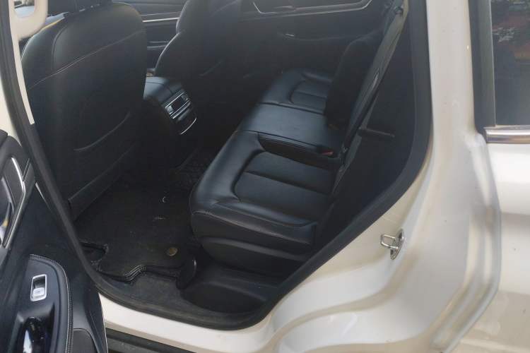 Used Roewe RX8 2019 30T Two-Wheel Drive Supreme Flagship Edition