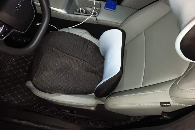 Used Roewe D6 2025 450km Deluxe Edition
