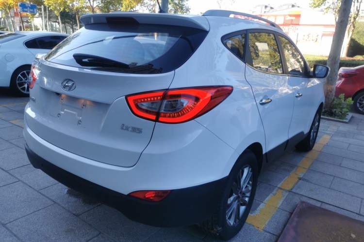 Used Hyundai ix35 2015 2.0L Automatic 2WD Smart Version China V Standard
